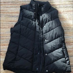 Gap puffer vest